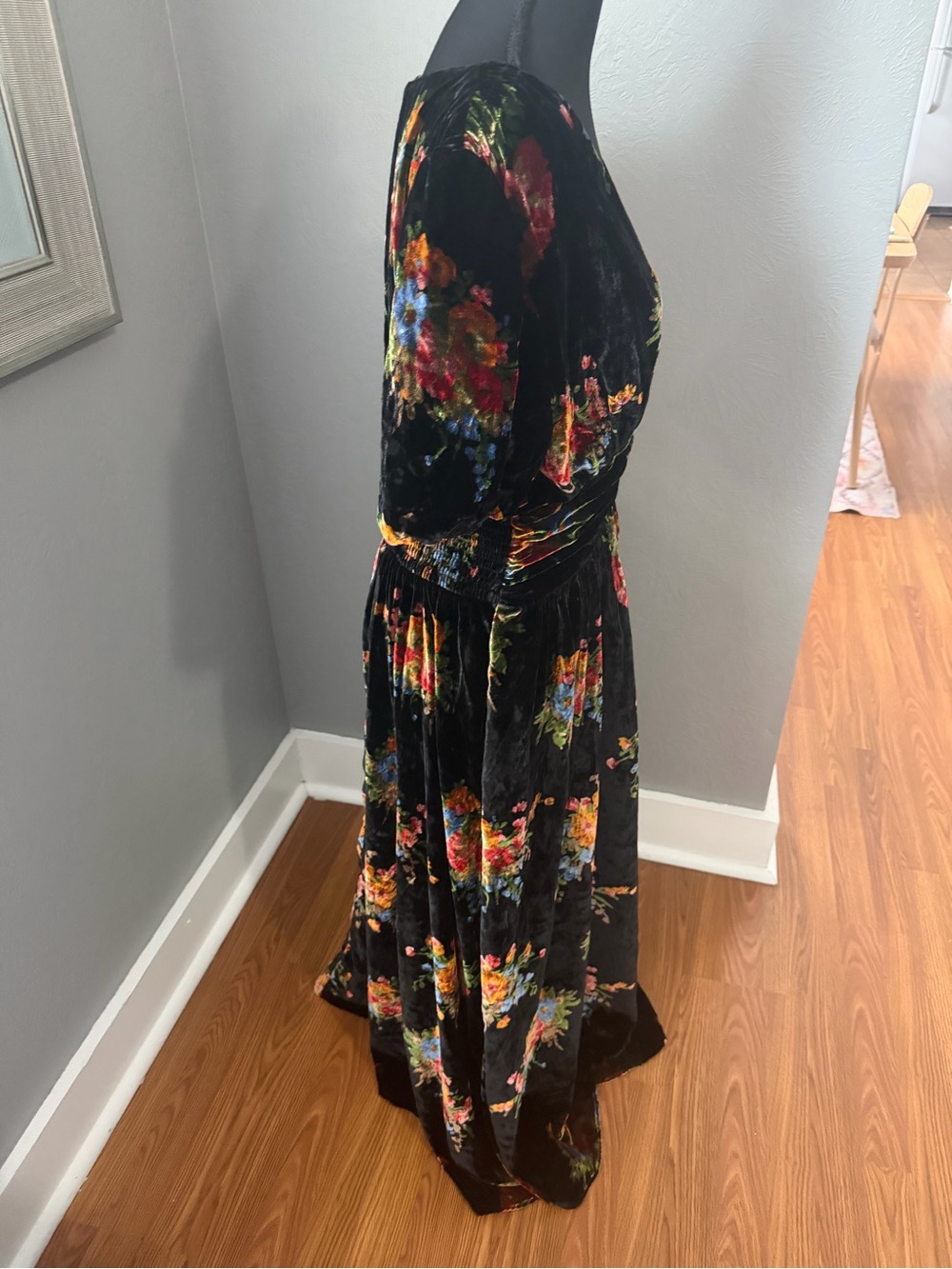 NWT Anthropologie Katerina Button Front Velvet Floral Whimsygoth Maxi Dress Med - Picture 4 of 10